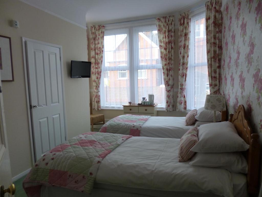 Beamsley Lodge B&B Eastbourne Room photo