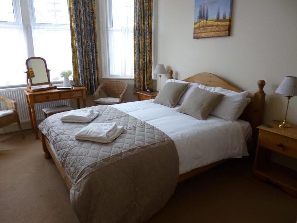 Beamsley Lodge B&B Eastbourne Exterior photo